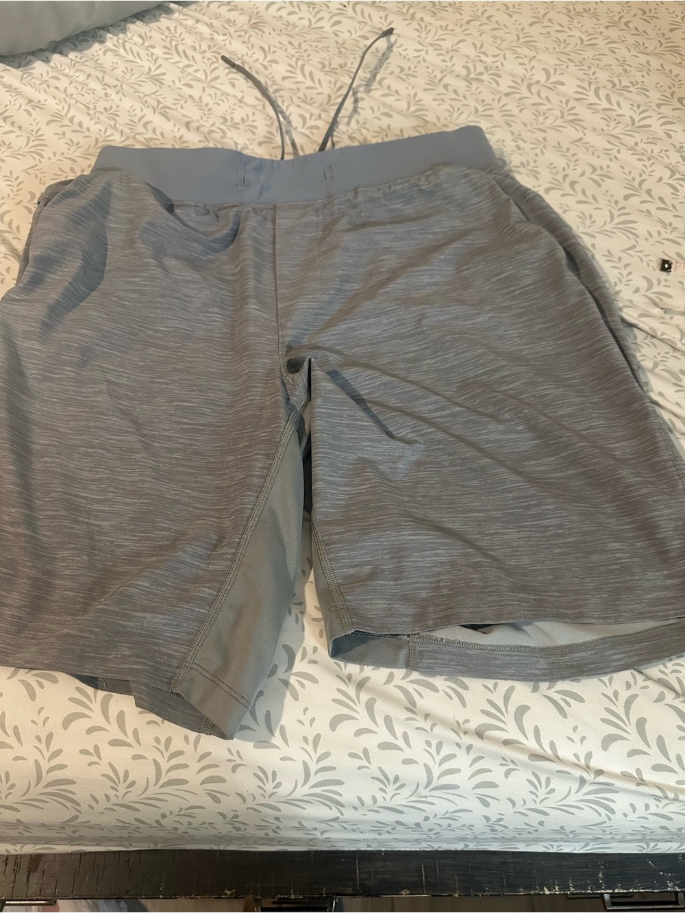 lululemon athletica Men's Gray Athletic Shorts